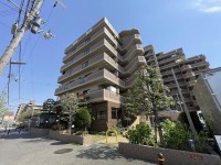 GNスタイル 南西角部屋３ＬＤＫ！３面引き廻しバルコニーのため日当たり・風通しともに良好です♪
令和５年８月リフォーム済み！