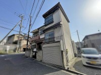 GNスタイル ☆南東角地につき日当たり・風通し良好☆空き家につき即入居可能☆車庫一台あり☆土師ノ里駅まで徒歩５分　道明寺小学校まで徒歩２００ｍと通勤・通学にも便利な立地です