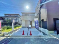 GNスタイル ～令和７年３月完成済み２ＳＬＤＫ～
カースペース並列２台可能♪（車種による）
