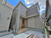 ☆期間限定　新築戸建て購入キャンペーン実施中☆
～１号棟２ＳＬＤＫ～
全居室６帖以上ございます♪
小学校・中学校ともに徒歩５分圏内のためお子様の通学も安心。