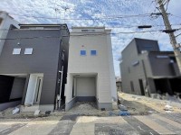 GNスタイル ～３号棟３ＬＤＫ～
全居室６帖以上ございます♪
小学校・中学校ともに徒歩５分圏内のためお子様の通学も安心。