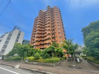 GNスタイル ～４階部分角部屋３ＬＤＫ～
室内リフォーム済みのためお引き渡し後すぐに新生活が始められます♪
南・西の２面バルコニーのため日当たり、風通しともに良好♪