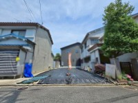 GNスタイル ～有効面積約２４．６坪、現況更地～
お好きなハウスメーカーで建築可能です♪
近鉄大阪線「河内山本」駅まで徒歩１０分の立地♪