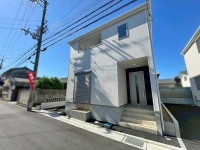 GNスタイル ≪３号棟３ＬＤＫ≫
約２１帖の広々ＬＤＫと全居室６帖以上ありゆったりとした間取りになっています♪
カースペース２台可能（車種による）