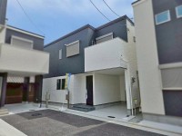～令和７年７月完成済み２ＳＬＤＫ～
約１７．５帖の広々リビングは自然とご家族が集まる空間
全居室に収納スペースが確保されておりお部屋をスッキリとお使いいただけます♪
