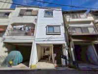 GNスタイル ～車庫付き木造３階建て３ＤＫ～
空家のため気兼ねなく内覧可能です。お気軽にお問い合わせください！