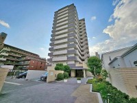 GNスタイル ～１０階部分２ＳＬＤＫ、南向きバルコニーのため日当たり良好～
室内リフォーム済みのためお引き渡し後すぐに新生活が始められます♪