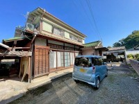 GNスタイル ☆風情ある古民家住宅♪
☆車庫スペース２台以上可能♪
☆リフォームプランの紹介も可能です♪