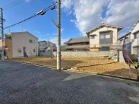 GNスタイル ●全２区画　初芝駅北に位置する閑静な住宅街
●土地有効面積約２４.８９坪