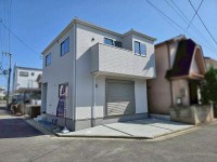 GNスタイル ★北西角地４ＬＤＫ！
★ご家族を近くに感じられる対面キッチン。食洗器付きで忙しいママをサポート♪
★イズミヤ八尾店まで約４８０ｍと買い物便利◎
