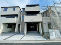 GNスタイル ★２号棟３ＳＬＤＫ
★外からの視線が気にならない２階リビング
★前面道路は約6.5ｍありお車の出し入れも安心です♪