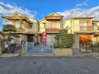 GNスタイル ★木造２階建５ＤＫ南向きのお家です♪
★建替え用地としてもいかがでしょうか。