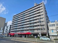 GNスタイル ★６階部分１ＬＤＫ！南向きバルコニーのため日当たり良好です♪
★令和８年７月リフォーム完成予定
★マンション１階にはスーパーが入っており急なお買い物などにも便利です