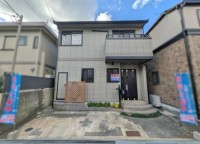 ★大和ハウス施工の注文建築
★庭付き軽量鉄骨造２階建て！
★約１９帖のＬＤＫと全居室６帖以上ありゆったりとした間取りになっています。