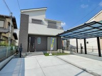 GNスタイル ★Ｃ号棟４ＬＤＫ
★ＬＤＫ約１９帖！ご家族でゆったりと過ごしていただけます♪
★カースペース２台可能♪（車種による）