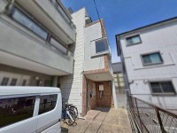 GNスタイル ★鉄骨造３階建て４ＬＤＫ！屋上ルーフバルコニー付き♪
★室内リフォーム済のためお引き渡し後すぐに新生活が始められます♪