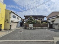 GNスタイル 〇土地面積約１７０坪、工場付き戸建
〇裏庭付き、愛車を守れるガレージ付きです