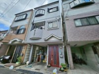 GNスタイル ★鉄骨造３階建て３ＬＤＫ！
★全居室に収納スペースあり♪
★最寄り駅の駅前にはイオンがありお仕事帰りのお買い物も困りません！