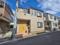GNスタイル ★平成１８年建築、３ＬＤＫ！
★令和８年４月リフォーム済み♪
★外からの視線が気にならない２階リビング！