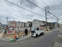 ★2号棟3LDK
★約18.8帖のゆったりLDK♪
★カースペース2台可能!(車種による)