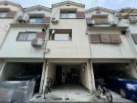 GNスタイル ★鉄骨造３階建て４ＬＤＫ
★周辺商業施設が充実しており生活に便利な立地です♪