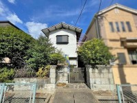 ★木造２階建て４ＤＫ
★関西本線「八尾」駅まで徒歩１０分の立地♪