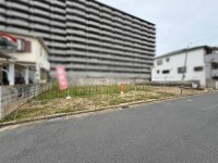 ★１号棟
★令和８年１２月完成予定、３ＬＤＫのオール電化住宅です！
★カースペース並列２台可能♪（車種による）
★食洗器・浴室乾燥機・カーテンレール・網戸が標準仕様◎