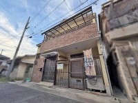 GNスタイル ■平成１６年建築！安心のオール電化住宅
■全居室のシャッターが電動式になっております♪