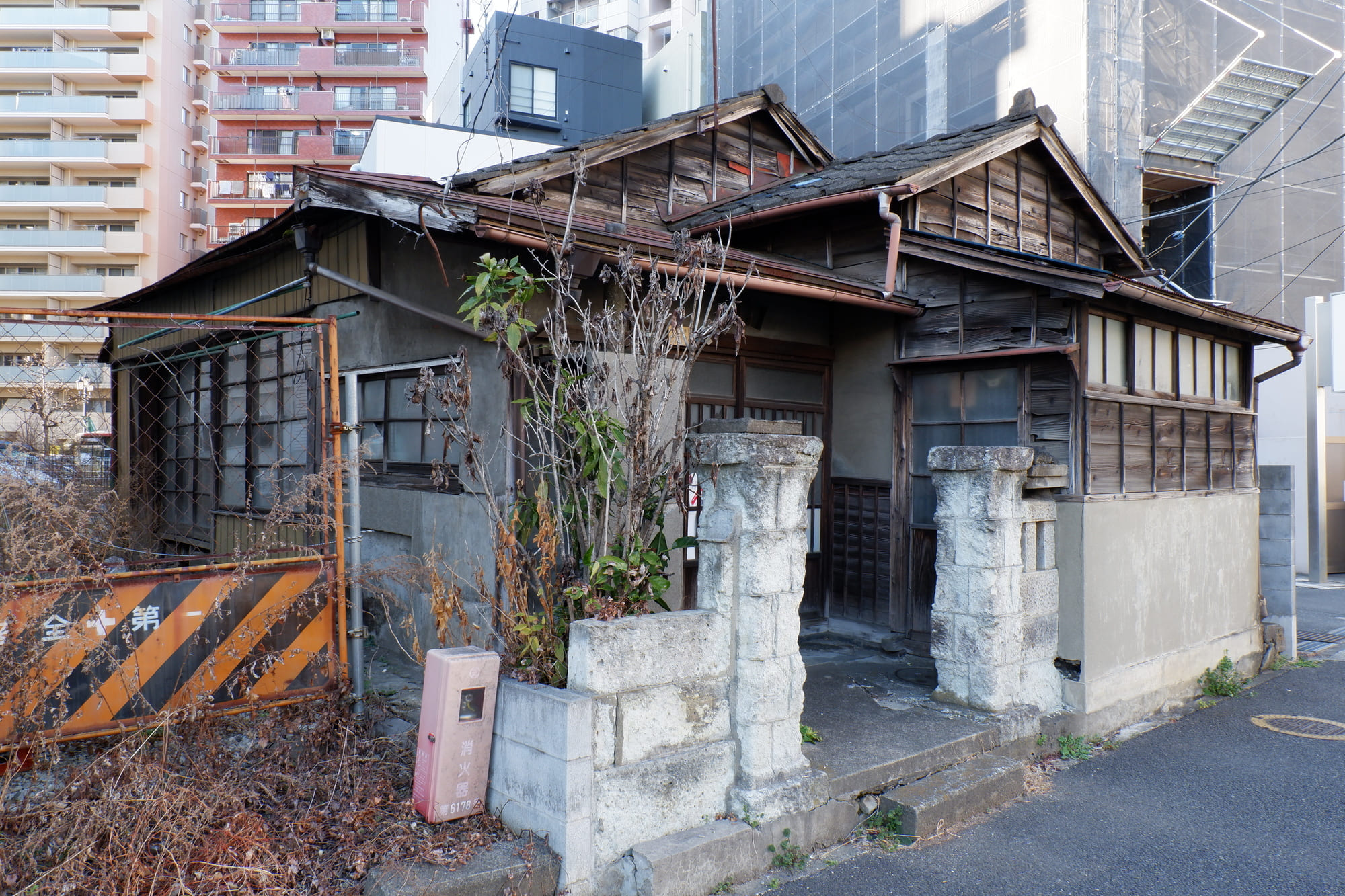 老朽化した住宅のイメージ
